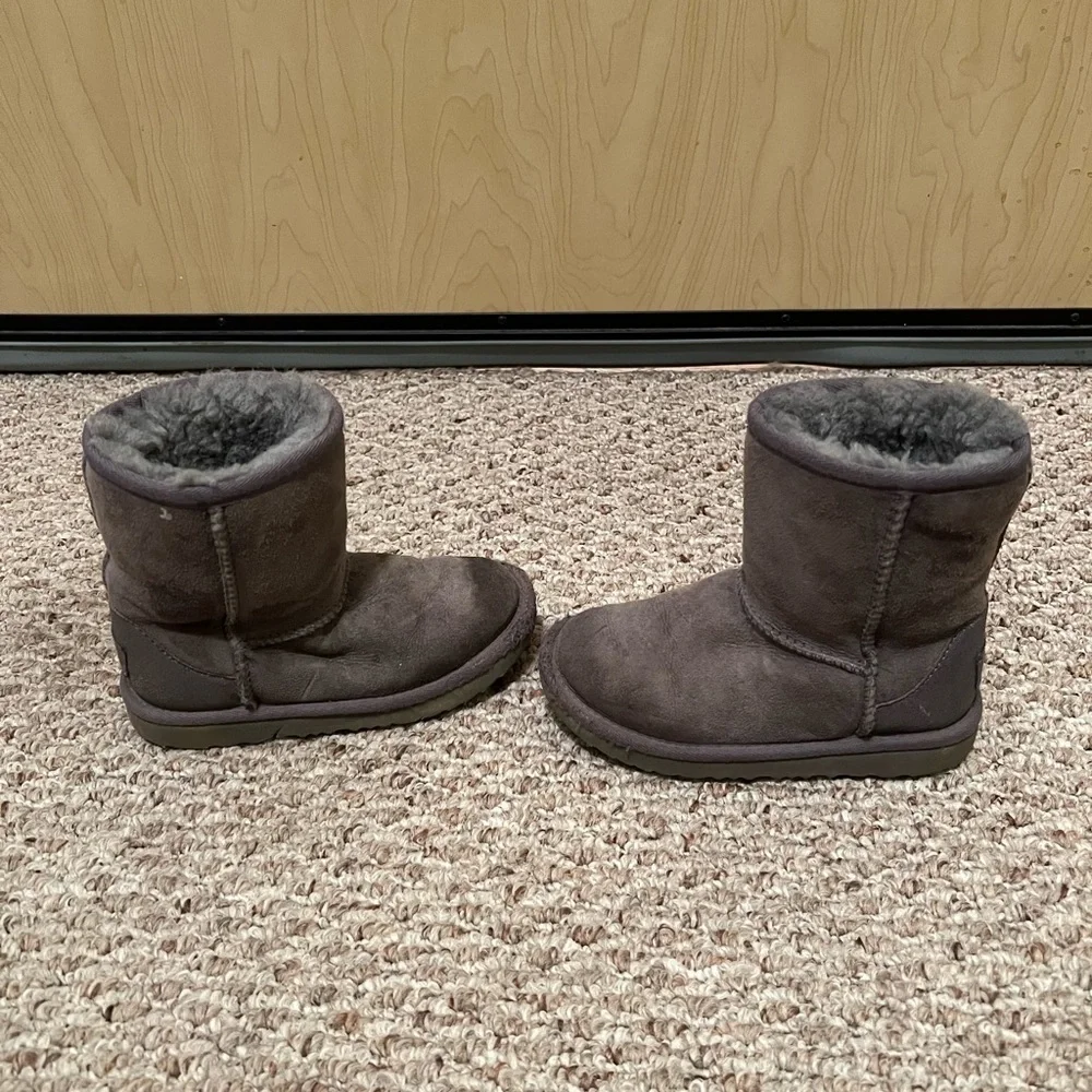 Girls Ugg boots